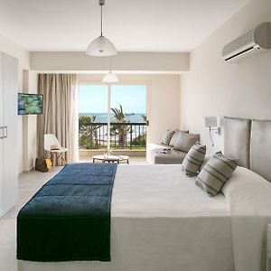 Double Room Front Sea View